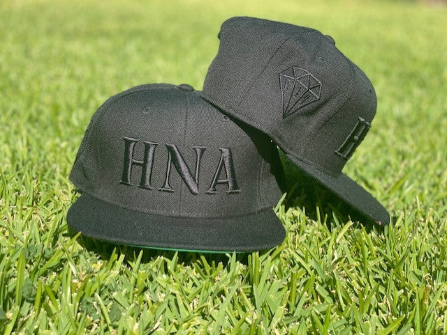 HNA BLACK STITCH FLAT PEAK