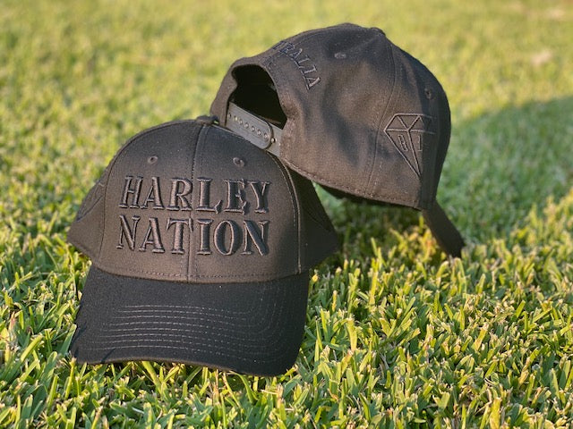 HARLEY NATION BLACK STITCH CURVE PEAK