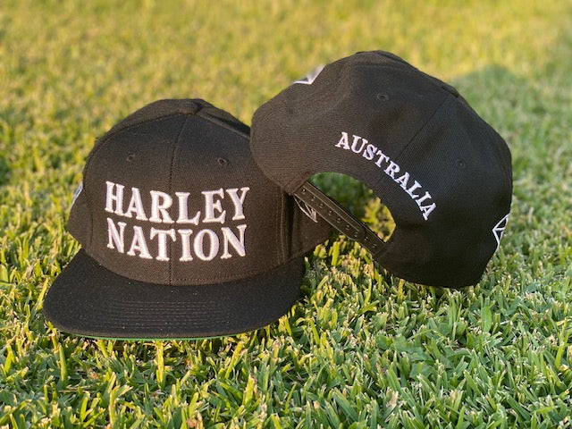 HARLEY NATION WHITE STITCH FLAT PEAK